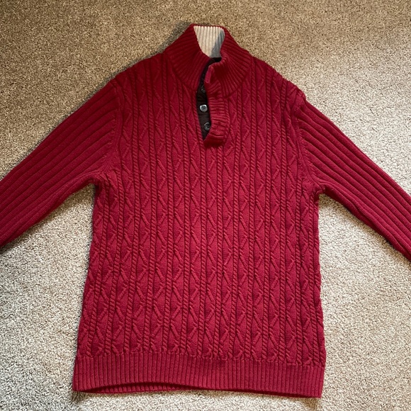 EUC Mens Large Red V Neck Sweater. Very warm! - Picture 1 of 5